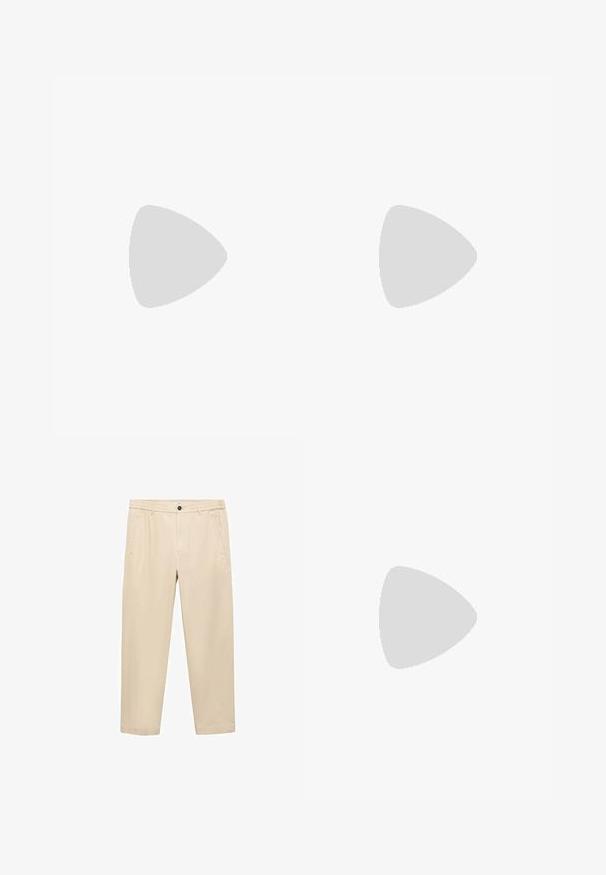 Tricou din bumbac de culoare albastru deschis, cu mâneci scurte și decolteu rotund. Țesătura are o textură subtilă, fără modele sau grafice vizibile.; Pantaloni casual bej, confecționați dintr-un material moale; au un tiv elastic la talie, buzunare frontale și un croi drept.; Loafers bej cu un vârf ascuțit, dintr-un material neted, cu o bandă peste vamp și o talpă joasă maro. Design simplu cu accente minime.; Geantă pentru laptop din piele maro cu o suprafață texturată, mânere superioare duale, curea ajustabilă și două catarame frontale pentru un detaliu suplimentar.