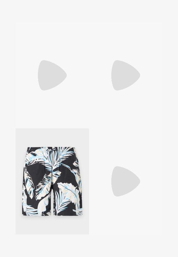 Polo nero realizzato in cotone, con colletto classico, chiusura a due bottoni, maniche corte e un piccolo logo ricamato sul petto.; Pantaloni da bagno neri con una grande stampa di foglie tropicali bianche e blu, vita elastica con coulisse e una texture di tessuto liscia.; Mocassini in pelle nera con punta rotonda, cucitura rialzata e suola in gomma spessa. Design semplice con minimal branding sul lato.; Borsa a tracolla nera realizzata in materiale testurizzato, dotata di scomparto con zip, tracolla regolabile e logo con accento tricolore.