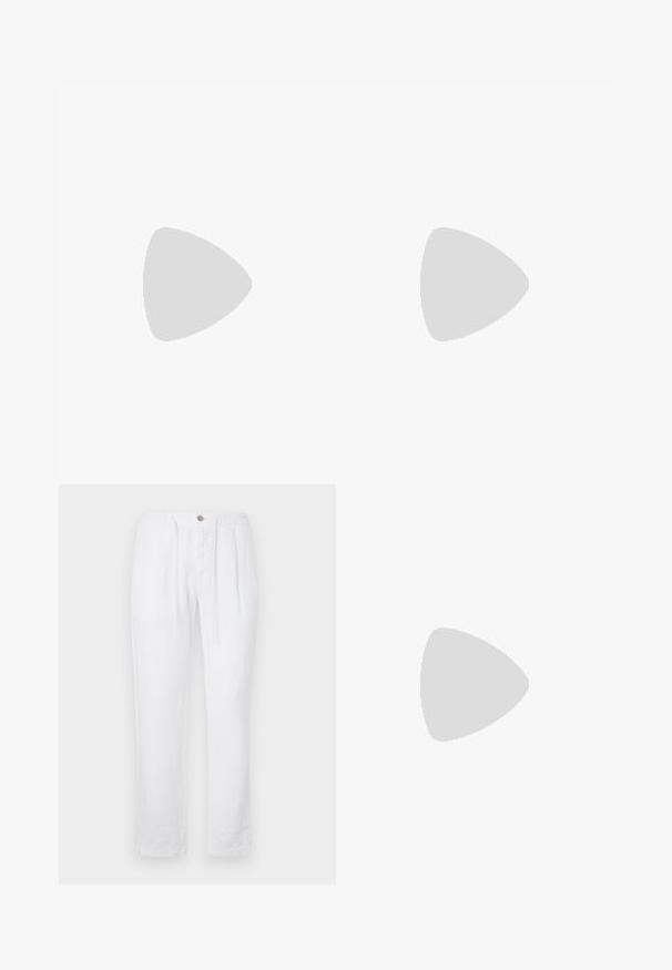 Gestreept T-shirt met korte mouwen, voorzien van horizontale lijnen in paars, zwart, geel en grijs. Ronde halslijn met een lichtblauwe rand. Zachte stof.; CLOSED VIGO TAPERED - Broek - white; Zwartegeweven instap schoenen met een glad leren accent aan de bovenkant, een ronde neusontwerp en een laag profiel rubberen zool.; Multikleurige kralenketting met donkerblauwe, rode en gele kralen, afgewisseld met zilveren accenten en een hangende charme.