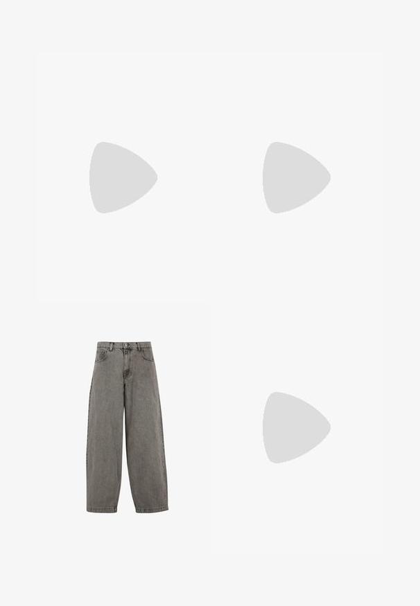 Camiseta de algodón azul marino de manga corta, con un gráfico cuadrado de una carretera y un diseño en espiral, y el texto "No hay línea de meta" en blanco.; Pantalones de mezclilla gris de cintura alta, con piernas anchas, diseño clásico de cinco bolsillos y cierre de botón en la parte delantera. Acabado ligeramente texturizado.; Zapatilla marrón que combina materiales de ante y lona, con un logo de swoosh blanco de Nike y una suela de goma texturizada.; Gafas rectangulares negras con lentes transparentes y un sutil tono púrpura, con brazos elegantes y un diseño minimalista.; Collar de perlas blancas con forma redonda uniforme, superficie suave y cierre de metal con cadena de extensión para longitud ajustable.