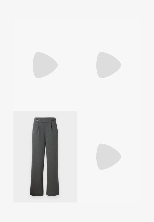 Schwarze Bluse mit einem Schlüssel-Ausschnitt und langen, durchsichtigen Spitzenärmeln mit floralem Muster. Der Hauptstoff ist glatt und leicht.; Graue, weit geschnittene Hose aus strukturiertem Stoff, mit hoher Taille, Bundfalten und zwei Knöpfen am Taillenbund.; Spitz zulaufende Slingback-Schuhe aus glänzendem beigem Lackleder mit schmalem Absatz und verstellbarem Riemen für einen sicheren Sitz.; Schlangenmuster-Tasche mit einem gebogenen Griff. Hergestellt aus strukturierten, beige- und braunfarbenen Materialien, die ein markantes Diamantmuster aufweisen.