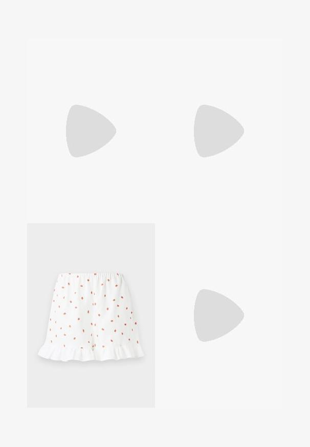 Valge smockitud topp väikeste punaste lilleprinditega, reguleeritavad ribad ja punnis varrukad rulliäärega.; Valged lühikesed püksid väikeste punaste maasikaprintidega, volangääre ja elastse vöökoha mugavuse tagamiseks. Valmistatud kergest kangast.; Kaldte meeste jalatsid looduslikult jute platvormiga, kreemi värvi kangast ülaserv ja kaks kihilist lillemotivi; sisaldab õhukest pahkluu rihma kinnitusega.; Kuldne korter struktuuriga käekott, millel on ristkülikuline kuju, kettling ja ülaosas klambriga sulgur. Sile, läikiv viimistlus.