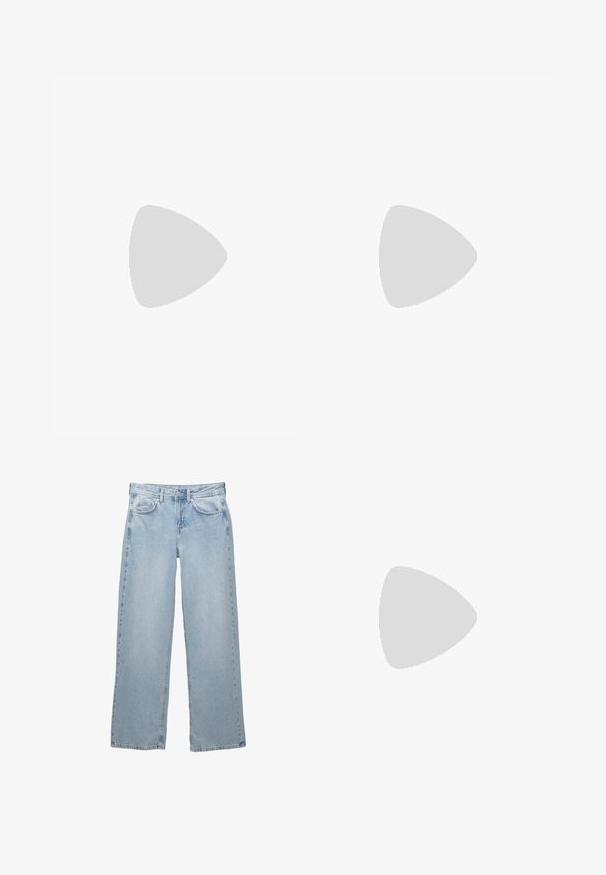 Schwarzes ärmelloses Top aus dehnbarem Stoff, mit rundem Ausschnitt, figurbetonter Silhouette und glatter Textur. Etikett innen sichtbar.; Helleblaue Denim-Jeans mit weit geschnittenem Design, ausgestattet mit einem Knopf- und Reißverschluss, fünf Taschen und minimalen Nähten.; Schwarze Lackleder Slingback-Pumps mit spitzem Zeh, ausgeschnittenen Seiten, verstellbarem Knöchelriemen und einem dünnen, eleganten Absatz.; Schildpatt-Eyegläser mit ovalen Gläsern und einer eleganten, glatten Oberfläche. Mit dünnen Seiten und einer subtilen Kurve an den Schläfen. Klare Gläser.; Rote Leder-Schultertasche mit einem geschwungenen Design, glatter Textur und einem Reißverschluss. Sie verfügt über einen dünnen Henkel zum Tragen.