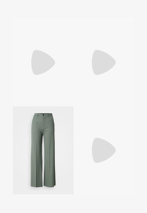 Haut blanc à manches longues avec un col en V, fabriqué dans un matériau doux, avec un corsage ajusté et des manches légèrement bouffantes au niveau des poignets. Texture lisse.; Pantalons à jambes larges en tissu vert doux, dotés d'une fermeture à bouton sur le devant et d'une texture lisse. Aucuns motifs ni accents visibles.; Sandales à plateforme noires en cuir, arborant des doubles boucles et des clous en argent, avec une semelle texturée et dentelée pour une meilleure traction.; Boucles d'oreilles en argent en forme de cercle avec un charme en forme d'étoile accentué d'un strass central ; comprend une seconde paire de cerceaux en argent simples.