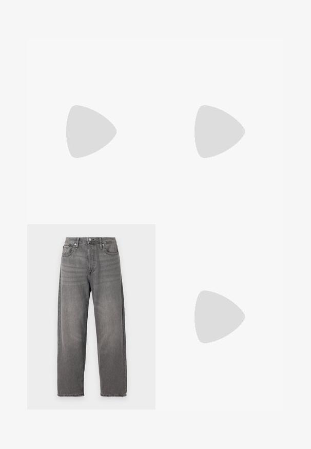 Lichtgroene korte mouwen t-shirt van katoen. Heeft een ronde halslijn en een klein geel geborduurd logo op de linkerkant van de borst.; Grijze denim jeans met een ruime pasvorm, rechte pijpen, vijf-pocket ontwerp en metalen knoopsluiting. Kenmerkt zich door een vervaagde textuur en subtiele stiksels.; Zwarte leren enkelboot met een gladde textuur, elastische zijpanelen en een trekhaak. Ronde neus en platte rubberen zool met minimale profiel.; Zwarte messenger bag van textuurmateriaal met klepafsluiting, verstelbare schouderband en metalen hardware. Heeft een logo-detail aan de voorkant.