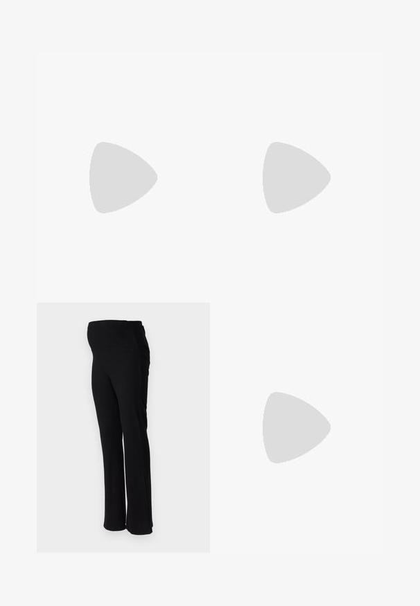 Majica za trudnice crno-bijelih pruga, bez rukava s detaljem čvora sprijeda, nabrana tekstura i zaobljenim izrezom.; ONLY MATERNITY OLMHALLE - Hlače - black; Bijela tenisica sa glatkim sintetičkim gornjim dijelom, perforiranim prednjim dijelom, ravnim vezicama i teksturiranom potplatom, prikazana na drvenoj površini.; Smeđa suđena torba s mekanom teksturom, s jednim remenom za rame i suptilno zakrivljenim gornjim otvorom. Nema vidljivih dijelova od hardvera.