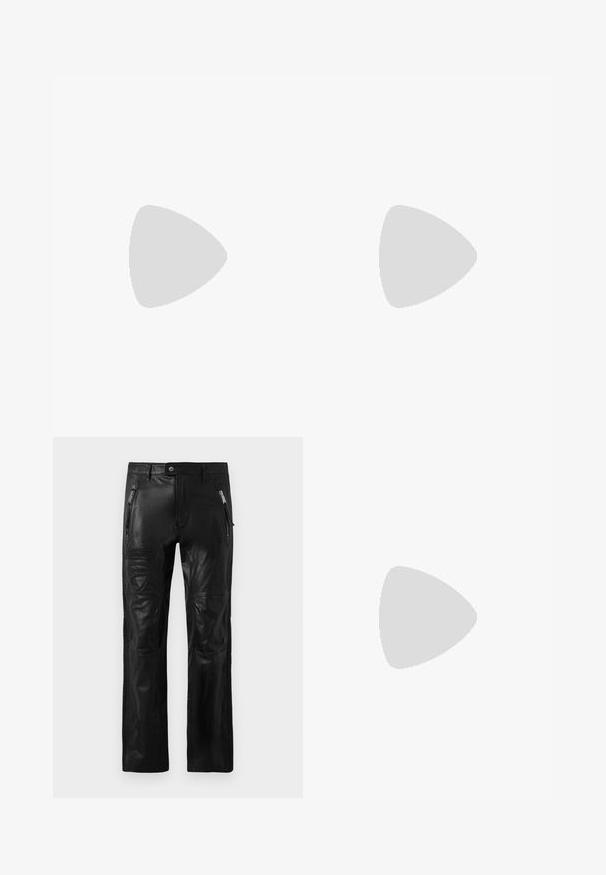 Crna pamučna majica s velikim bijelim natpisom "OBSESSED2" sprijeda, okruglim izrezom i kratkim rukavima. Standardni kroj s glatkom teksturom.; Crne kožne hlače s prednjim zip džepovima, petljama za pojas, šivenim panelima na koljenima te utisnutim Ducati i Dsquared2 brand oznakama na butini.; Crne nubuk tenisice s vezanjem i kontrastnom bijelom gumenom potplatom. Imaju teksturirane bočne panele i suptilno brendiranje na peti.; Prevelike crne sunčane naočale s gradijentnim ljubičastim staklima, sjajnom završnom obradom i zlatnim detaljima na mjestu spajanja. Pravokutni oblik okvira.