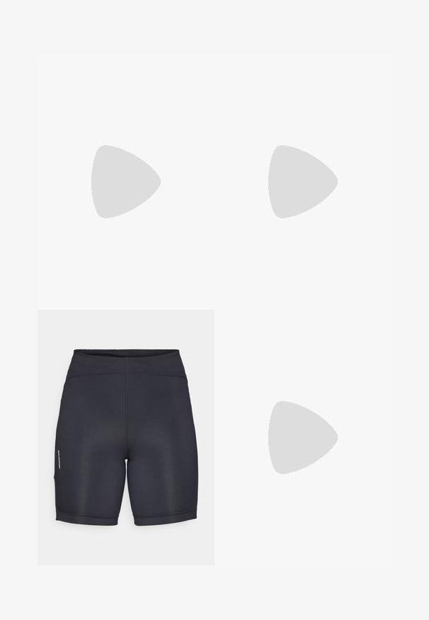 Camisa preta de manga longa feita de um tecido suave, com um decote redondo e um pequeno logótipo dourado em destaque no peito.; Calções atléticos pretos com um tecido liso e elástico. Apresentam uma cintura alta e detalhes de logótipo lateral. Design simples e elegante.; Sapatilha de corrida leve em branco, castanho e rosa. Apresenta um cabedal respirável, detalhes texturizados em cinza e uma sola em borracha rosa.; Colete de corrida preto com bolsos laterais em malha, detalhes refletivos e um bolso com zip na frente. Fabricado com tecido leve, projetado para conforto e respirabilidade.