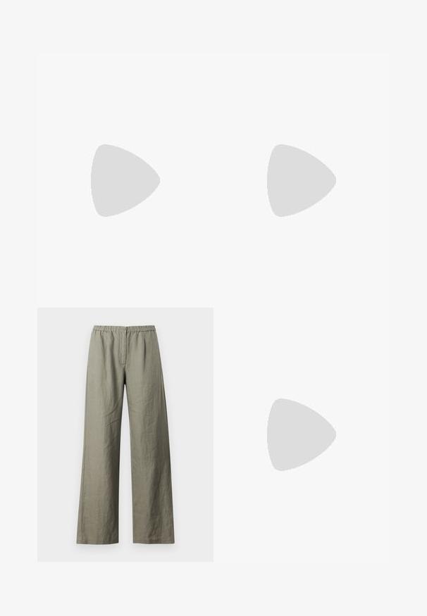 Sort ærmeløs top lavet af ribbet stof, der har en rund udskæring og en tætsiddende form; mærket siger "DAY."; Samsøe Samsøe SATOVE TROUSERS - Bukser - vetiver; Sorte hælede sandal med flettet remdesign, firkantet tå og justerbar ankelrem. Lys beige fodseng med en blank sort hæl.; Sort læderhåndtaske med en samlet topdesign, der har to korte håndtag og en lang justerbar rem. Glat overflade, rund form.