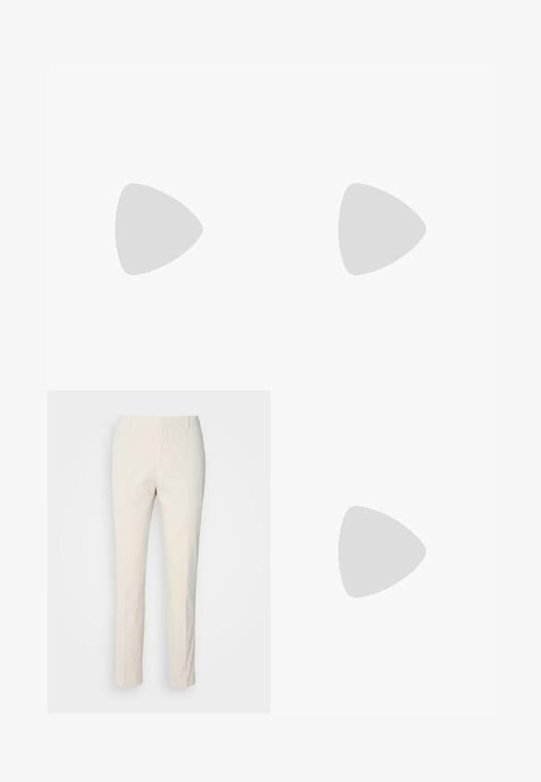 Calvin Klein Jeans REGULAR FIT SCATTERED LOGO - Potiskana majica - pastel lilac; Hlače kremaste barve, prirejene po meri, z teksturirano tkanino. Imajo ravno obliko, zanke za pas in dva sprednja žepa. Brez vzorcev.; Calvin Klein HYBRID CUP - Čevlji brez vezalk - triple black; Srebrna verižica za zapestje z pravokotno črno oznako, na kateri je vgravirano "BOSS." Nosi se na roki proti ozadju sivo-ženske kapuce.