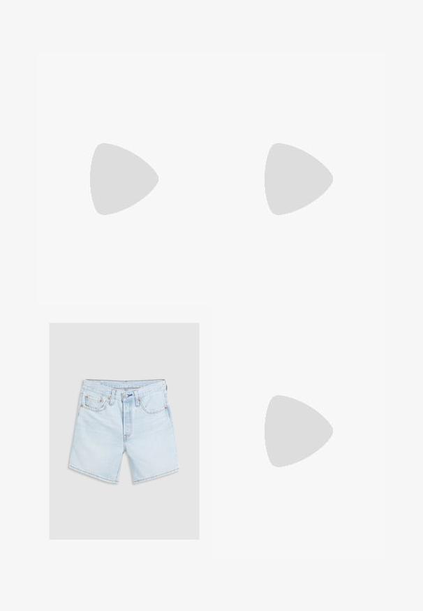 Hollister Co. BARE FOLDOVER REVERSIBILE TUBE - Topp - pink; Heledad sinine teksapüksid, millel on kulunud viimistlus. Omab viit taskut, klambri sulgemist ja oranže õmblusi. Klassikaline sirge lõige.; Mustad nahast tossud kolmel valgel triibu, tekstureeritud pruun kummitald ja mustad paelad. Sisemine vooder sisaldab logokujundust.; Kuldmetallilised prillid ovaalsete läätsega ja tumeda tooniga läätsed. Mustad atsetaatkatted käeotsades. Brändi nimi "QUAY" küljes.; Pruun suede õlgkott kumerate vormidega ja ühe rihmaga, millel on esiküljel peen logo. Taust on lihtne valge.