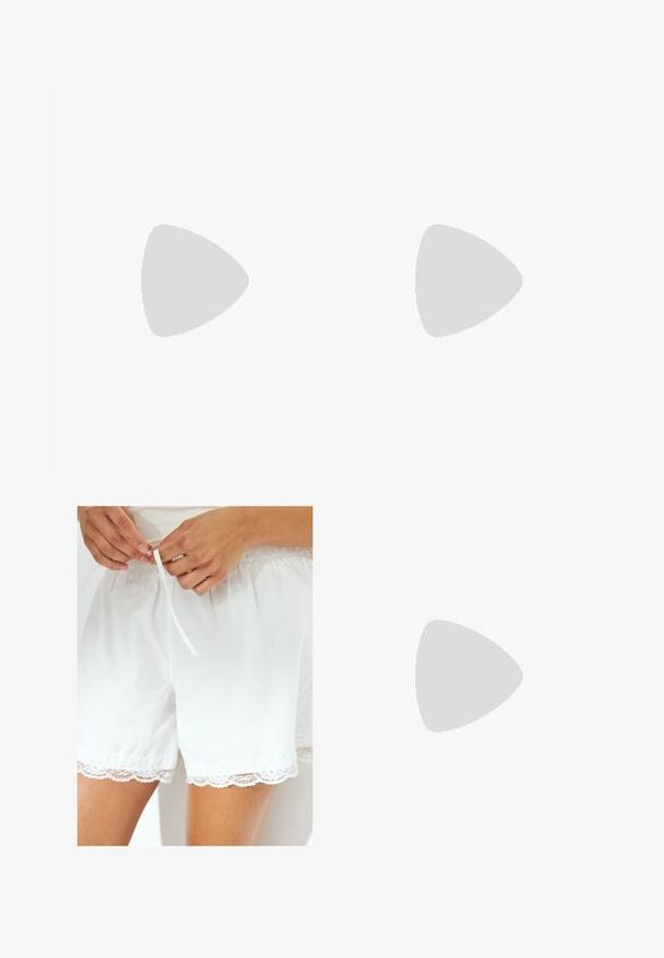 Svart linne i ett mjukt, lättviktigt tyg. Har en rundad halsringning och tunna axelremmar, med en rak nederkant och utan mönster eller detaljer.; Vita bomullsshorts med elastisk midja och dragsko, med spetsdetalj längs fållen för extra stil.; Brun knähög stövel tillverkad av slät syntetisk läder, med en kraftig svart plattformsåle och minimal sömnad för en elegant design.; Brun läderhandväska med justerbar axelrem, topphandtag, ficka med dragkedja framtill och metalliska detaljer. Strukturerad yta.