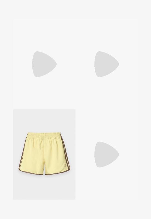 Geribbelde, mouwloze top in lichtbeige met een rood "REPLAY Monte Carlo Country Club" logo. Heeft een hoge halslijn en een uniek schouderontwerp.; Geel sportshort met bruine zijkanten. Voorzien van een elastische tailleband en een Adidas-logo op de linkeronderkant. Gemaakt van soepel polyester.; Zwarte leren kniehoog laarzen met een brede schacht, bandjesdetails, zilveren hardware en een platte zool. Soepele textuur met een lichte glans.; Zwarte oversized zonnebril met ovale lenzen, een glad plastic montuur en gouden accenten op de pootjes. Donkere lenzen bieden bescherming tegen de zon.