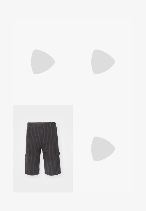 Dickies ROPE CENTER LOGO TEE - Print T-shirt - black; Dickies SERVICE CARPENTER - Shorts - black; Converse CHUCK 70 - High-top trainers - parchment; Brown rectangular sunglasses with thin silver wire frames and nose bridge supports. Lenses are flat and slightly tinted.