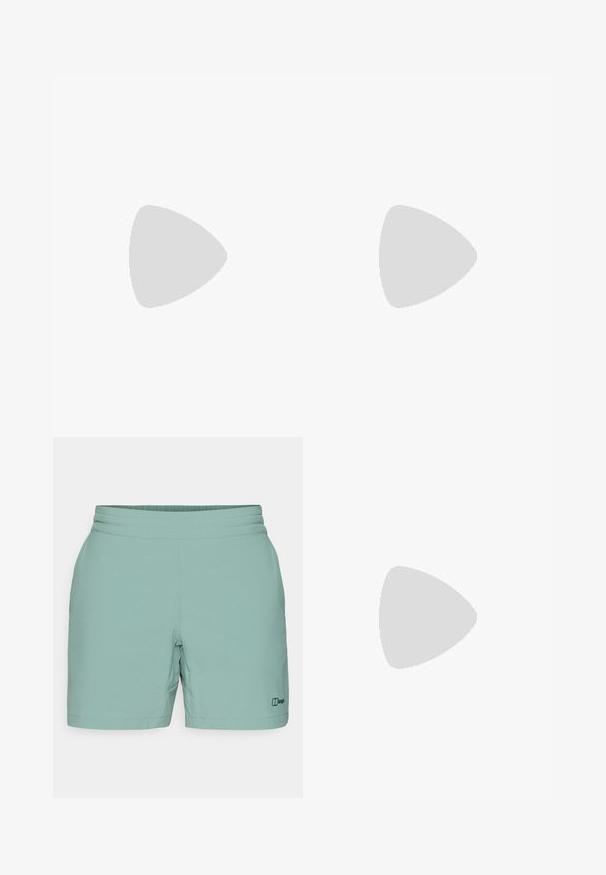 Grønn kortermet t-skjorte laget av myk stoff. Har rund hals og en liten broderi av et gult palmetre på venstre bryst.; Lys grønne shorts laget av mykt materiale, med en jevn midje og en liten svart logo på nederste del. Enkelt og funksjonelt design.; Sorte turstøvler med mid-topp design, som har en teksturert overdel, grå detaljer og slitesterk gummisåle med godt grep.; Svart Columbia Titanium ryggsekk med en glatt stoffoverflate, sidelommer, topphåndtak og justerbare stropper. Minimalistisk design med subtil merkevare.