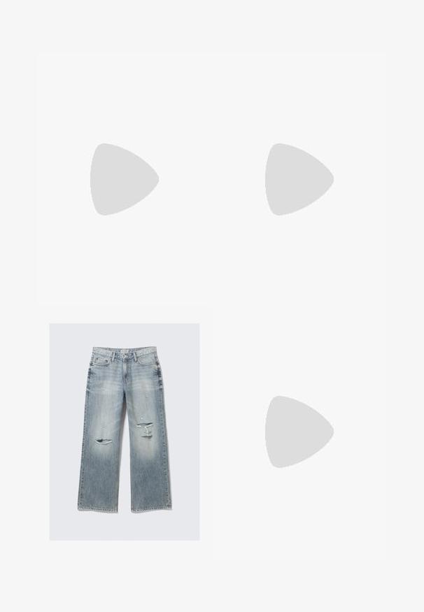 Sininen pitkähihainen paita, jossa on pyöreä kaula-aukko ja ainutlaatuinen epäsymmetrinen leikkaus oikeassa olkapäässä, asetettuna tasaisesti valkoista taustaa vasten.; Vaaleansiniset farkut, joissa on leveä lahje, kulutettu pinta, revittyjen reunojen yksityiskohtia ja haalistunut viimeistely. Edessä on taskut ja klassinen vyötärö.; Mustat polvenpituinen hame, jossa on sivuaukko, yhdistettynä mustiin loafer-kengiin ja ohuisiin ruskeisiin sukkahousuihin. Hameessa on sileä kangas ja yksinkertainen muotoilu.; Hopehope hopehope hopehope hopehope hopehope, joka on sileä ja kiillotettu pinta ja ohut, pyöreä muoto. Muotoilu sisältää turvallisen lukituksen.