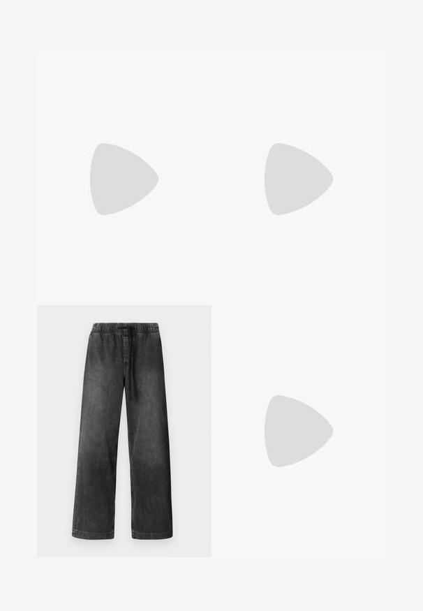 Zwarte asymmetrische top van soepel, elastisch materiaal met een geplooid detail aan één kant. Minimalistisch ontwerp, met één lange mouw.; Zwarte wijde denim broek met elastische tailleband en zwarte trekkoord, plat weergegeven op een witte achtergrond.; Zwarte suède sneakers met witte accenten, met een ronde neus, dikke witte zool en klassieke vetersluiting, gedragen met witte sokken en paarse broek.; Zwarte lederen hobo tas met een geplooide textuur, met een gladde, ronde vorm en een brede, gebogen handgreep voor gemakkelijk dragen.
