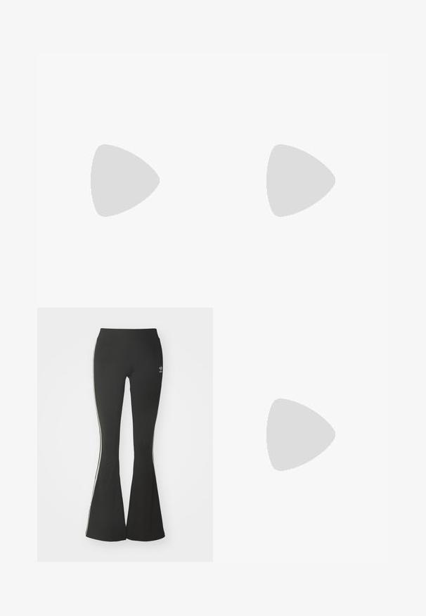 Top cropped a maniche lunghe in tessuto trasparente lavanda con motivo grafico turchese e scollatura nera; presenta un orlo scallop e una stampa con logo.; Leggings neri a palazzo realizzati in tessuto elasticizzato, con vita alta e strisce laterali bianche. Inclusa piccola logo in vita.; Scarpe sportive nere e grigie con pannelli in rete, linee accentate in rosa e un design della suola chunky. Presentano lacci e dettagli in materiale testurizzato.; Orecchini a cerchio color oro, sottili e rotondi, con una finitura metallica liscia e senza decorazioni o motivi.