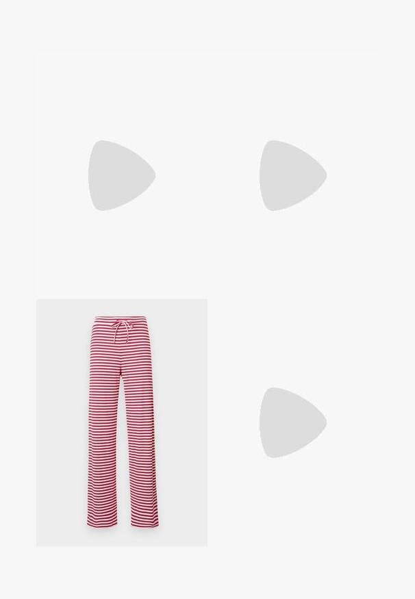 Top sans manches bleu en tissu extensible avec des côtés froncés pour plus de texture. Présente un panneau en mesh à l'avant, un col lisse et un détail de logo.; Pantalons amples à rayures rouges et blanches avec une taille à cordon et une texture côtelée. Design à jambe droite allant jusqu'à la cheville.; Ballerines noires en cuir avec un bout pointu, une attache à la cheville et une semelle plate, caractérisées par une texture lisse et un design minimaliste.; Sac à main en simili cuir noir avec une texture crocodile, un dessus resserré et une sangle froncée. A l'apparence douce et compacte.