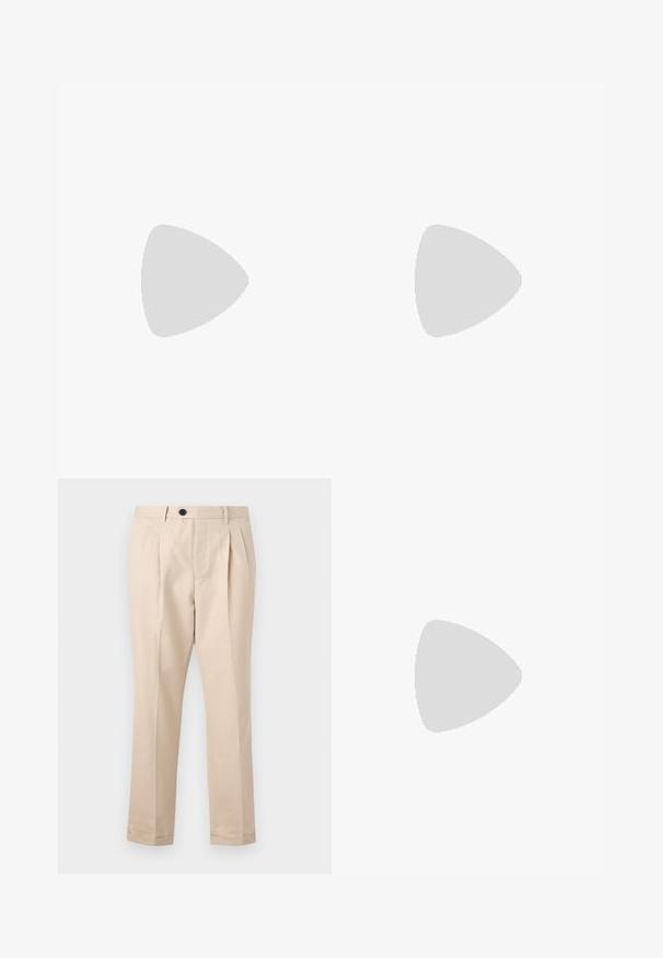 Langsleeve, crèmekleurig henley-shirt van ribstof met een knoopsluiting en een klein zwart logo-label aan de zoom.; Beige geplooide broek van gladde stof, met een rits- en knoopsluiting, rechte pijpen en omgeslagen zoom.; Zwarte instapper met een ronde neus, voorzien van een textuur bovenwerk, gladde witte zool en subtiele merktekens aan de zijkant.; Zwarte zonnebril met een octagonaal frame, donkere lenzen, glanzende afwerking, dunne tempels en gouden accenten aan de voorkant.