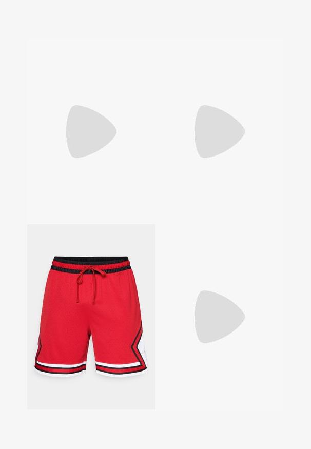 Musta puuvillapaita lyhyillä hihoilla, ympyräkaula-aukolla, jossa on pieni suorakulmainen logo, jossa lukee "NIKE AIR" valkoisella vasemmassa rinnassa.; Punaiset verkkomaiset koripallosortsit, joissa on musta joustava vyötärö, sidottava naru, valkoiset yksityiskohdat ja musta-punaiset raidat helman ympärillä.; Valkoiset nahkasneakersit, joissa on rei'ityksiä, pyöreä kärki, tasapohja ja paksut nauhat, joissa on näkyvä swoosh-logo ja "AIR" kantapäässä.; Hawkers PIERRE GASLY - Aurinkolasit - gold