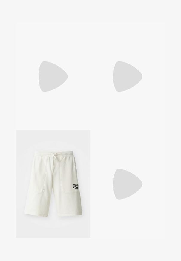 Hvid bomulds T-shirt med et lille grafik på venstre bryst, rund halsudskæring og korte ærmer, med rød indvendig labeldetalje.; Cremefarvede shorts lavet af blødt stof, med to store sidelommer og et sort "Converse All Star" logo på højre ben.; Letvægtssneakers med en overdel i mesh og ruskind i bløde cremetoner, med en kraftig sål og tredimensionelle accenter.; Sort, lynlåset crossover-taske lavet af glat materiale, med flad form, enkelt rem og et lille logo-accents. Minimalistisk design.