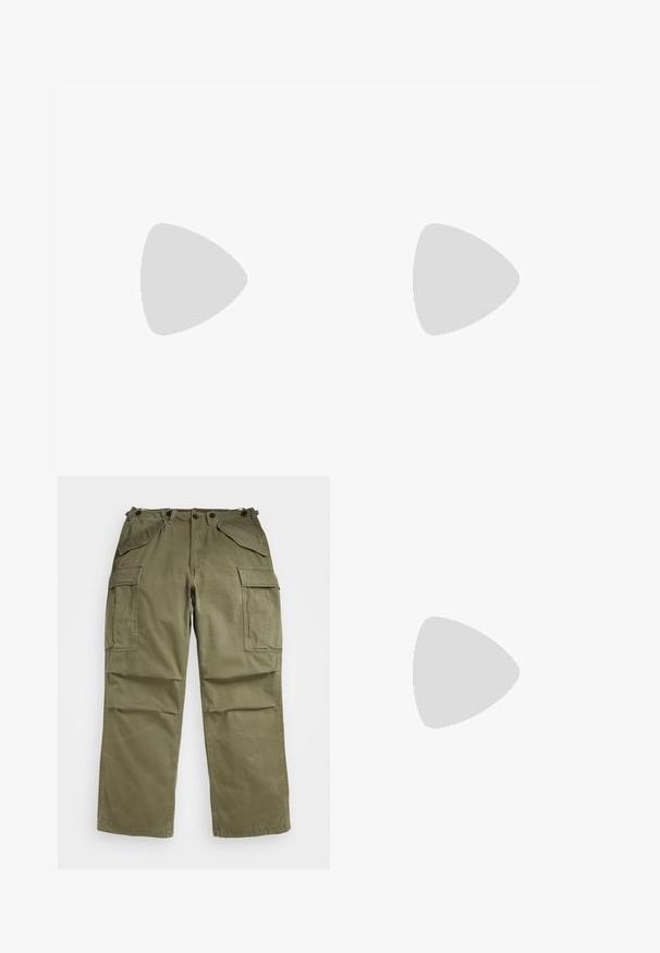 Camiseta cinza sem mangas com decote redondo, apresentando um logotipo branco "Ksubi" na frente. Feita de algodão macio com um corte descontraído.; Calças cargo verde-oliva feitas de tecido texturizado, com múltiplos bolsos frontais e laterais e costuras reforçadas nas costuras.; Tênis de camurça verde com riscas de couro branco, sola de borracha, colarinho acolchoado e design minimalista. Apresenta uma marcação na lateral.; Óculos de sol retangulares pretos com lentes escuras, acabamento brilhante, braços largos e um design de armação robusto. Nome da marca gravado em um dos braços.