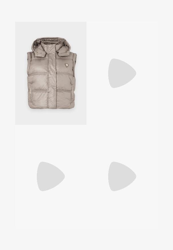 Gilet imbottito beige leggero con finitura lucida, colletto alto, bottoni a pressione e logo a diamante sul lato sinistro del petto.; Top nero a maniche lunghe con scollo off-the-shoulder, tessuto morbido, design aderente e orlo senza cuciture. Stile semplice e minimalista.; Weekday NOVA - Jeans slim fit - lip blue; Stivaletti in pelle nera alla caviglia con punta rotonda, lace-up frontale e suola in gomma spessa con battistrada textured. Tassello sul retro.