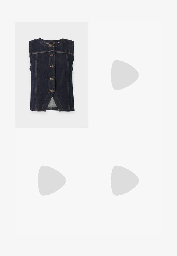 Temna denim brezrokavnik z zaobljenim izrezom, sprednjim gumbom in kontrastnim šivanjem. Ima razporko na robu za lažje gibanje.; Bela srajca z gumbki, narejena iz gladkega bombaža, s klasičnim ovratnikom, dolgimi rokavi in ukrivljenim robom. Gumbi so majhni in beli.; Široke hlače iz temno sive tkanine, z visokim pasom, enim pregibom ter gladko teksturo z čisto obrobo na robovih.; Črne lakirane Mary Jane čevlje z obliko koničastega prsta, nastavljivim trakcem in blok peto, ki se ponašajo s sijočim zaključkom in minimalističnim oblikovanjem.; Črna torbica iz umetnega usnja s krokodilovo teksturo, z zvitim vrhom in zmečkano naramico. Zdi se mehka in kompaktna v oblikovanju.