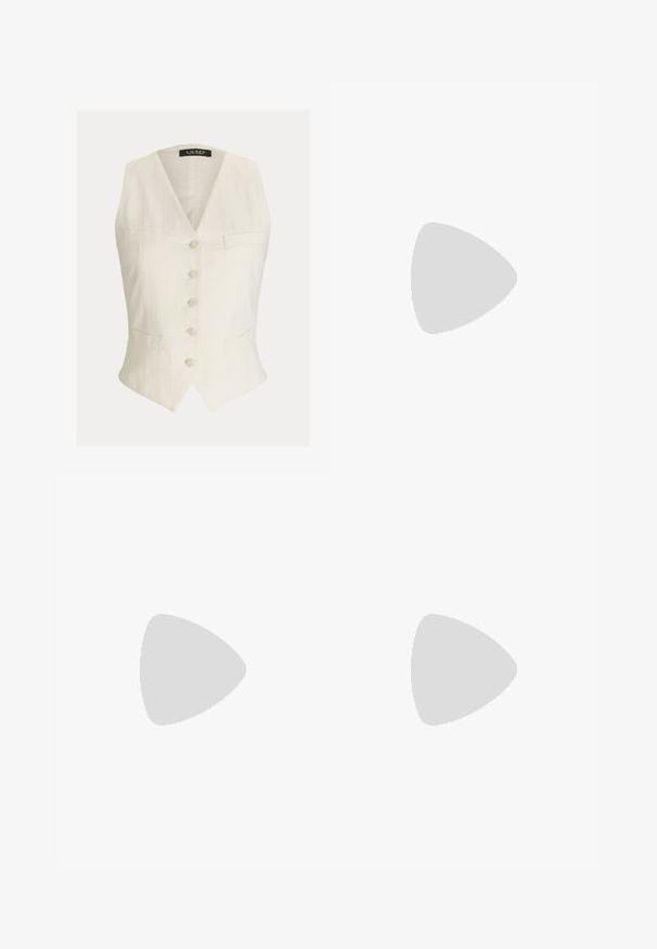 Λευκό πλεκτό γιλέκο με V-λαιμό, πέντε κουμπιά στο μπροστινό μέρος, δύο μπροστινές τσέπες και εφαρμοστή σχεδίαση. Έχει διακριτική υφή και λεία ύφανση.; Λευκό αμάνικο πουλόβερ από απαλό βαμβάκι, με ριμπ τελείωμα και μικρό ναυτικό λογότυπο στο κάτω αριστερό μέρος. Απλός σχεδιασμός, χωρίς μοτίβα.; Polo Ralph Lauren HEMP WIDE LEG PANT - Παντελόνι - nevis; Λευκά δερμάτινα sneakers με ίσια κορδόνια, στρογγυλή μύτη και διακριτές ραφές. Διαθέτει υφασμένη σόλα και ανάγλυφο λογότυπο στη φτέρνα.