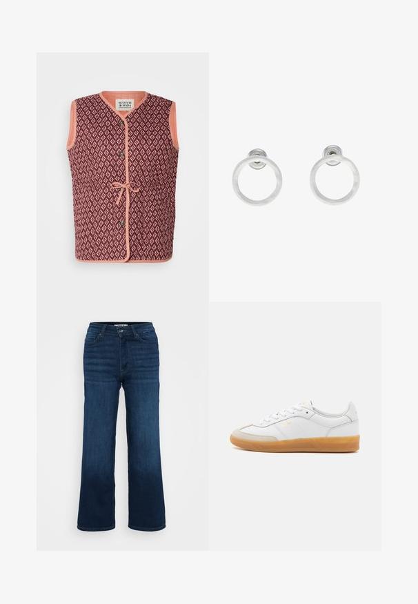 Ermeløs vest med et mørkerødt geometrisk mønster, kontrasterende ferskenfarget kant, frontlukking med knapper, og en knyting i livet.; Even&Odd Petite 2 PACK - Topper - light grey/black; ONLY Petite ONLMADISON BLUSH WIDE - Wide leg - dark blue denim; Hvite lær sneakers med beige semsket skinn-detaler, såle av gummi, og snøring. Har subtil merkevare med gullfarge.; Sølvmetall hoop øreringer med børstet tekstur, med en sirkulær design og klar feste bak for sikker bruk.