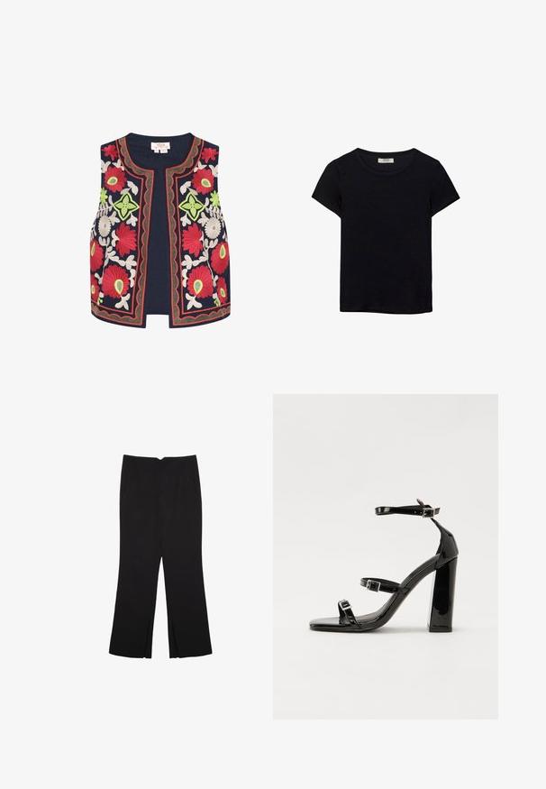 Mornarica vezen prsluk sa šarenim cvjetnim motivima u crvenoj, zelenoj i bijeloj boji, s ukrasnim rebrastim rubovima i otvorenim prednjim dijelom.; Crna majica kratkih rukava od mekanog materijala. Ima klasični okrugli izrez i opušteni kroj. Bez vidljivih uzoraka ili akcenta.; Crne hlače ravnog kroja, s prednjim džepovima i bočnim prorezima na rubu. Izrađene od mekog i glatkog materijala. Pogodne za razne prigode.; Crne lakirane sandale na pete sa kvadratnim nosom, trakama oko gležnja i srebrnim kopčama. Imaju čvrst blok petu za stabilnost.