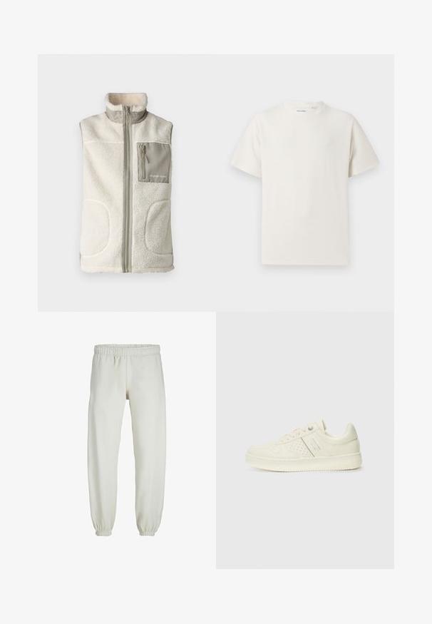 Gilet in pile di colore avorio con colletto alto, cerniera frontale e una tasca sul petto grigia con chiusura a zip e logo. Materiale testurizzato e caldo.; T-shirt bianca a maniche corte in texture a coste. Girocollo, vestibilità rilassata, senza modelli o accenti visibili. Design semplice e versatile.; Pantaloni tuta bianchi realizzati in tessuto morbido, dotati di vita e polsini elastici, con una texture liscia e una vestibilità ampia.; Sneaker color crema con dettagli perforati, lacci e logo sul lato, esposta su uno sfondo bianco semplice.