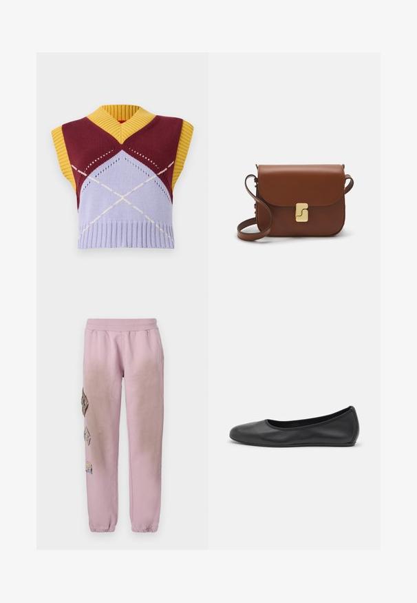 Kötött ujjatlan pulóver, V-nyakkal, bordó, sárga és levendula színben, argyle mintával és bordás szegéllyel. Tiszta geometriai dizájn részletek.; Fehér, rövid ujjú póló ribbed anyagból. Kerek nyakkivágás, normál szabás és diszkrét varrási részletek. Nincsenek minták vagy grafikák.; Rózsaszín melegítőnadrág elasztikus derékkal, bal oldalon gyémánt alakú dekoratív foltokkal és elasztikus szárakkal az bokákon.; Fekete bőr balettcipő lekerekített orral, sima tekstúrával, minimális varrással és rugalmas talp kialakítással.; Barna bőr kézitáska, hajtókás zárással, arany színű fém kiegészítőkkel, vállpánttal és sima felülettel. Kompakt téglalap alakú.