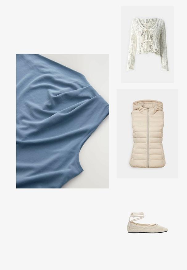 Beige, gepolsterte Weste mit Kapuze, zentralem Reißverschluss, gestepptem Design und ohne Ärmel, aus leichtem Stoff gefertigt.; Häkelstil, verkürzter Cardigan in Creme. Merkmale: lange Ärmel, tiefer V-Ausschnitt und verstellbarer Bindegurtverschluss vorne. Strukturierter Stoff mit offener Webart.; Blaues T-Shirt, von oben gezeigt, aus einem weichen Stoff mit einer glatten Textur, mit fallenden Falten und einem runden Ausschnitt.; Beige geflochtene Ballerinas mit spitz zulaufender Zehenpartie, flacher Sohle und umwickelten Schnürsenkeln. Die Textur ist offen gestrickt und hat ein glattes Innenfutter.