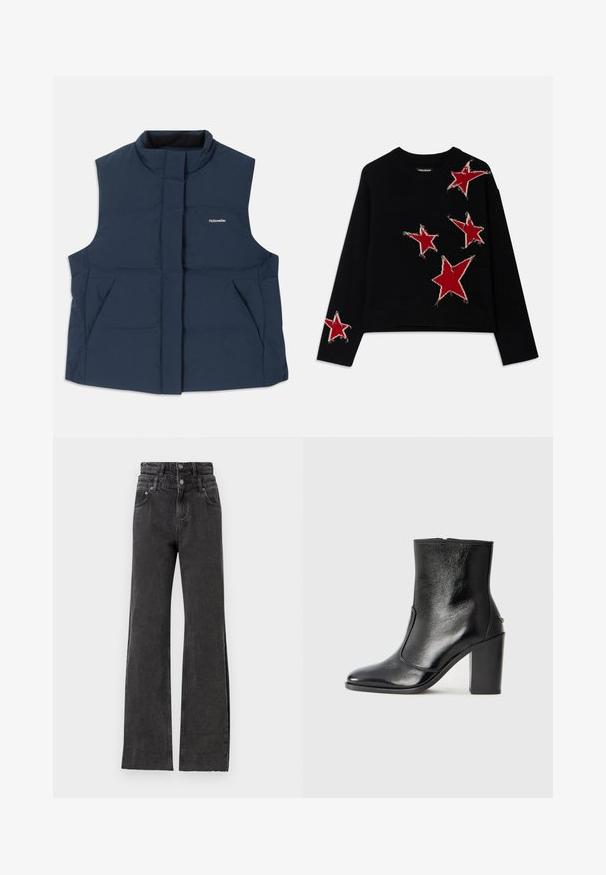 Námořnická modrá, bezrukávová péřová vesta s vysokým límcem, předním zipem a dvěma bočními kapsami; obsahuje bílé logo "Holzweiler".; Černý pletený svetr s kulatým výstřihem, zdobený několika červenými hvězdnými motivy s třepenými okraji na přední straně a jedné rukávu.; Černé džíny s vysokým pasem mají rovný střih, jemné prošoupání a kovové knoflíky v pase.; Černé kožené kotníkové boty s hladkou texturou, špičatou špičkou a robustním vysokým podpatkem. Mají boční otvor a minimalistický design.