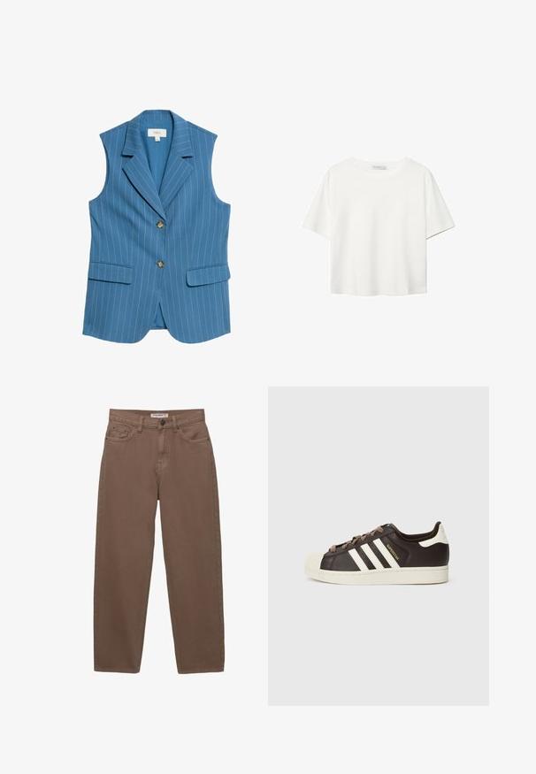 Hellblaues ärmelloses Blazer mit vertikalen weißen Streifen, Reverskragen, zwei Fronttaschen und zwei braunen Knöpfen auf der Vorderseite.; Weißes T-Shirt mit kurzen Ärmeln aus Baumwolle. Hat einen Rundhalsausschnitt und eine lockere Passform. Glatte Textur ohne sichtbare Muster oder Akzente.; Braune Baumwoll-Denim-Hosen mit lockerer Passform, fünf Taschen und einem Reißverschluss. Verfügt über eine dezente Textur und klassische Nähdetails.; Low-Top Adidas Superstar Sneaker aus dunkelbraunem Leder mit cremefarbener Schale an der Spitze, weißen Streifen und dem Schriftzug "Superstar" an der Seite.