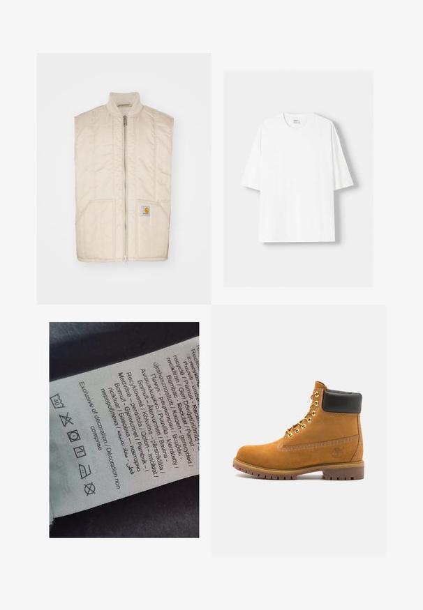Jasnobeżowa bezrękawnik z zamkiem błyskawicznym z przodu, bocznymi kieszeniami i pikowanym wzorem. Posiada małe kwadratowe logo na lewej kieszeni.; Biała koszulka z krótkim rękawem wykonana z bawełny, z okrągłym dekoltem i luźnym krojem. Gładka faktura, bez widocznych wzorów lub akcentów.; Etykieta z tekstem w wielu językach, symbolami pielęgnacji i ikonami recyklingu, wydrukowana na materiałowym, miękkim w dotyku w jasnym kolorze.; Beżowe zamszowe botki sięgające kostki z czarną wyściełaną krawędzią, złotymi oczkami, białymi detalami szycia oraz wytrzymałą gumową podeszwą z wyraźnym bieżnikiem.