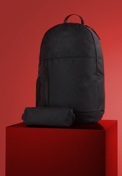 Mochilas escolares y accesorios para excursiones y el colegio en oferta |  Zalando