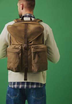 Bolsas, mochilas y maletas de hombre | Comprar en Zalando
