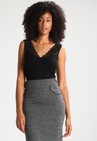 Top - black