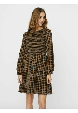 Vero Moda - GESMOKTES - Vestito estivo - beige