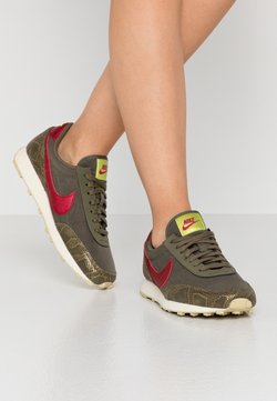 nike blazer maculate