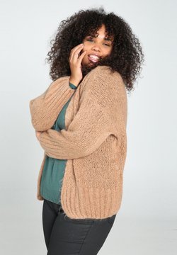 Paprika - Vest - camel