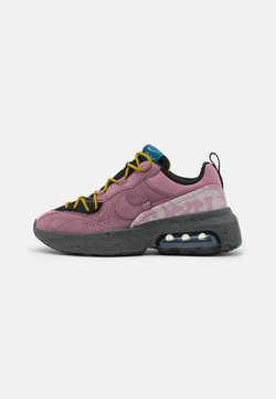 Nike Sportswear - AIR MAX VERONA 2.0 - Sneakers laag - black/plum dust/dark citron/green abyss
