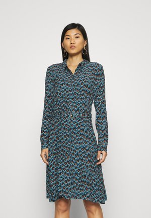 Blå Fabienne Chapot Blå Kjoler – Stilige kjoler hos Zalando Fabienne Chapot THEA LOU DRESS - Skjortekjole - wavy navy