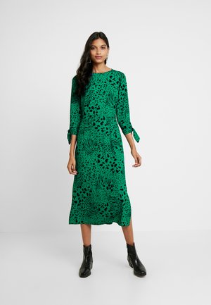 Grønn Dorothy Perkins Black Friday spesialtilbud – Zalando.no Dorothy Perkins TIA FLORAL RUFFLE LONG SLEEVE DRESS - Kjole - green
