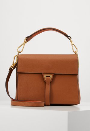 Beige Coccinelle Skinnvesker – Dame og herre – Vesker i Beige Coccinelle Skinnvesker – Dame og herre – Vesker i