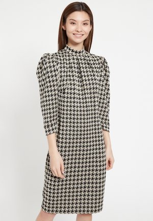 etuikleid schwarz weiß mit jacke etuikleid schwarz weiß mit jacke