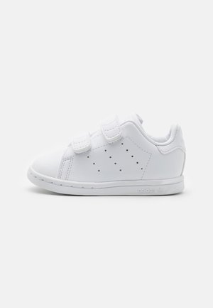 stan smith bebe taille 21